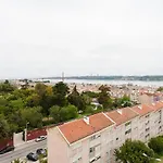 Apartment 1400lx View In Town Lisbon